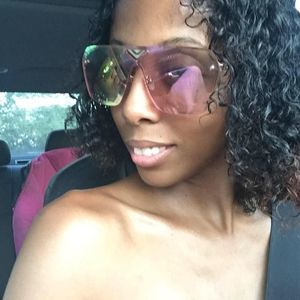 Meet your Posher, Destiny